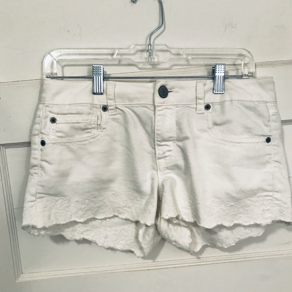AEO American Eagle White Denim Jean Shorts